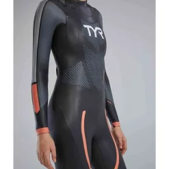 TYR Traje de neopreno de manga larga para mujer Hurricane CAT 3